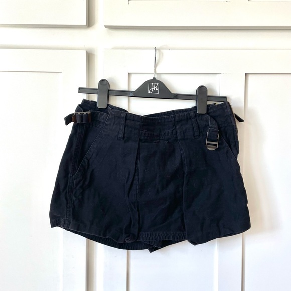 FREE PEOPLE Women's Black Mini Utility Skort Sz Medium - Picture 3 of 5